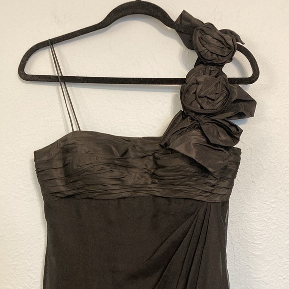 Teri Jon by Rickie Freeman Womens Size 6 Black Maxi Dress 100% Silk Gown Rosette - Picture 2 of 12